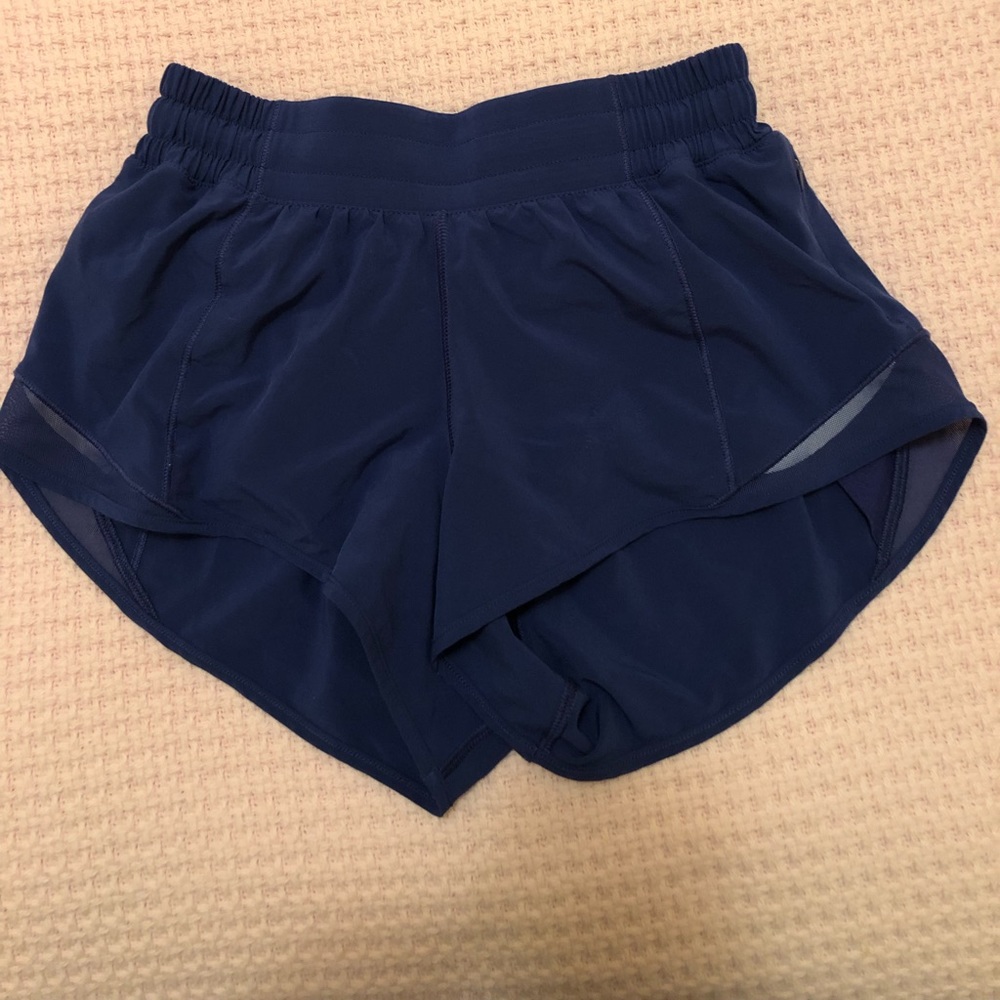 Hotty hot size 4 lululemon shorts